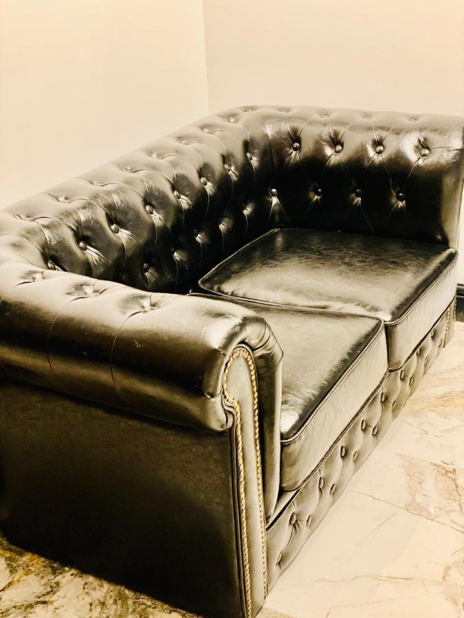 Duke And Duchess Apartments And Rooms - Private In Room Hot Tub Suites London Eksteriør billede