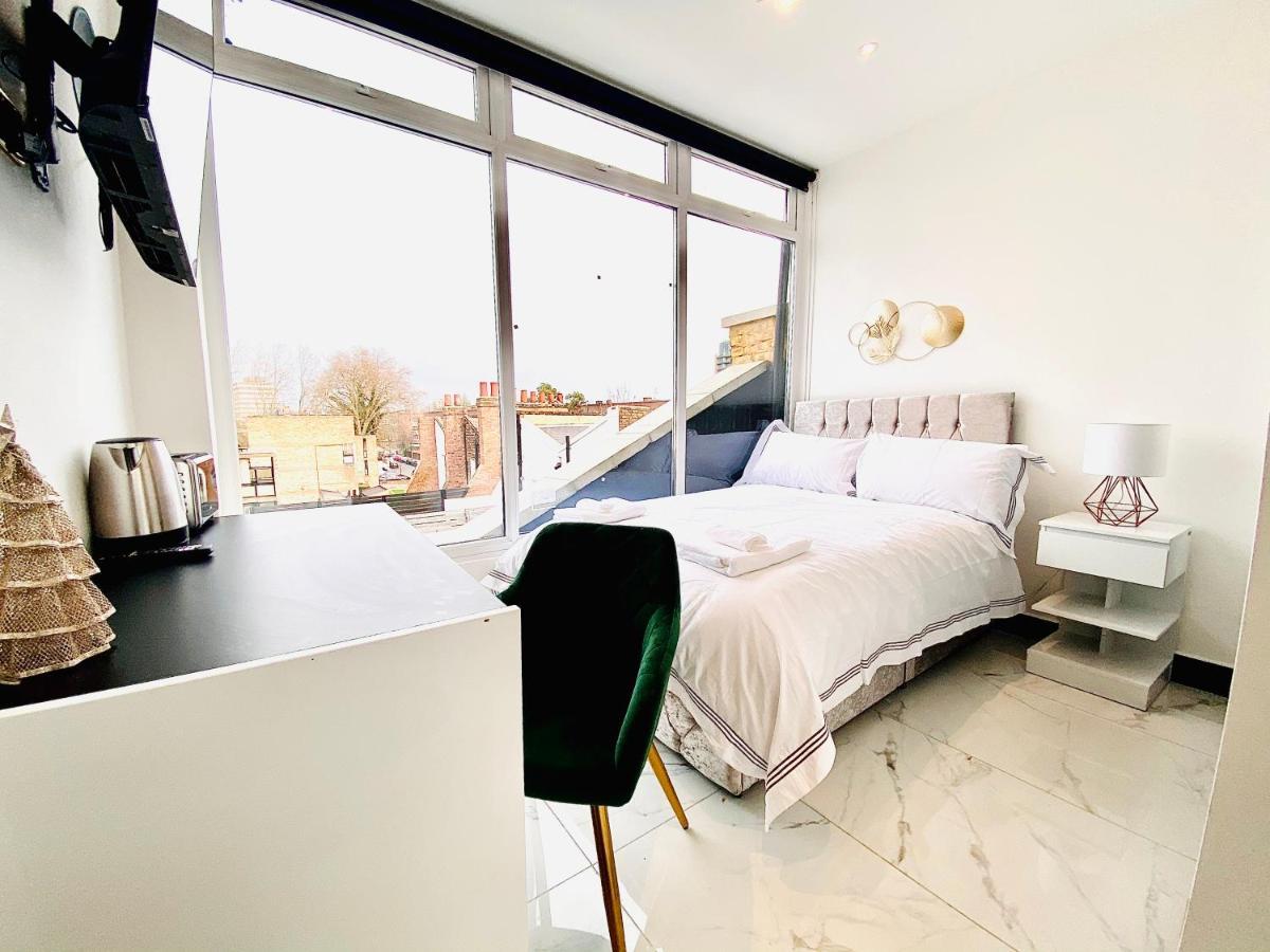 Duke And Duchess Apartments And Rooms - Private In Room Hot Tub Suites London Eksteriør billede