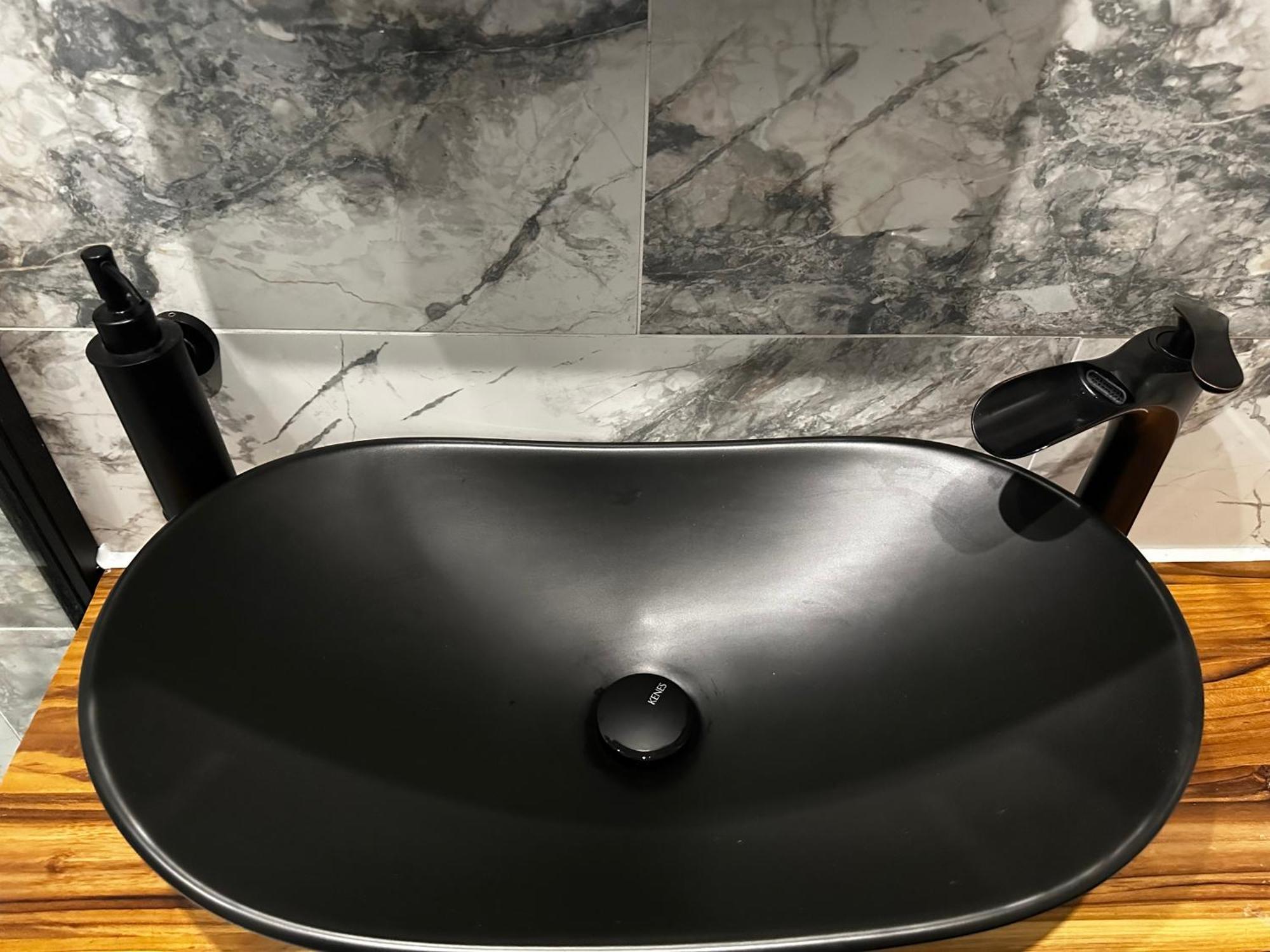 Duke And Duchess Apartments And Rooms - Private In Room Hot Tub Suites London Eksteriør billede